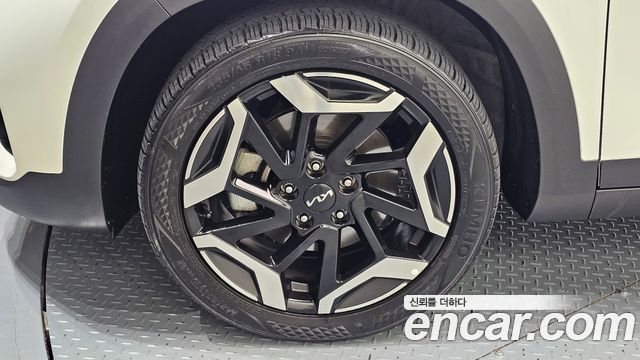 Kia Seltos 2023 — photo 5