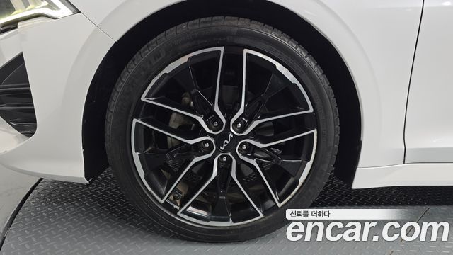 Kia K5 2023 — photo 5