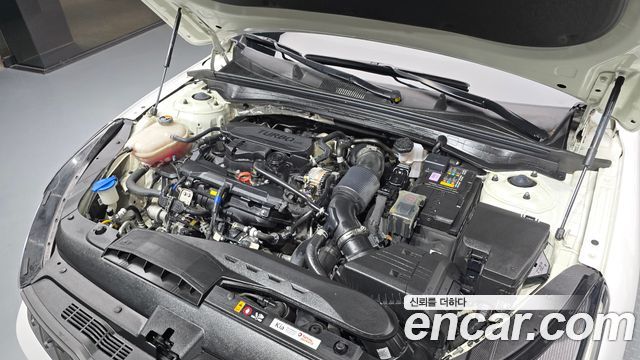Kia K5 2023 — photo 6