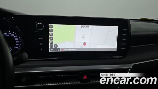 Kia K5 2023 — photo 24