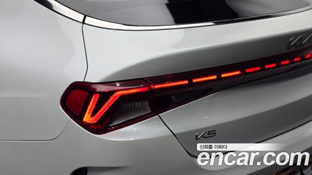 Kia K5 2023 — photo 9