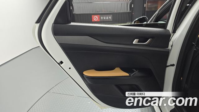 Kia K5 2023 — photo 15