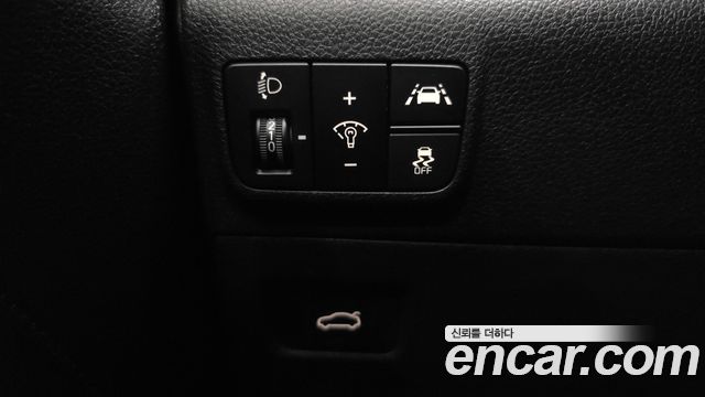 Kia K5 2023 — photo 27