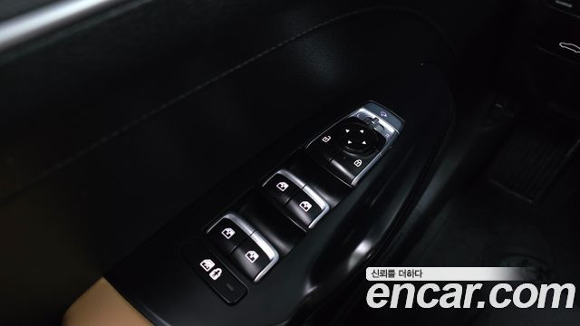 Kia K5 2023 — photo 28
