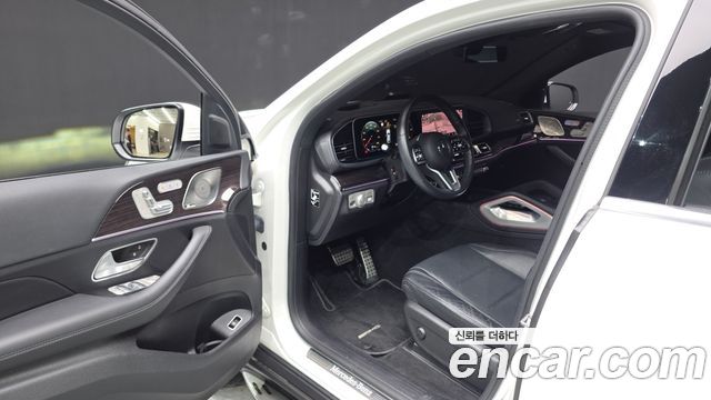Mercedes-Benz GLE-Class 2022 — photo 13