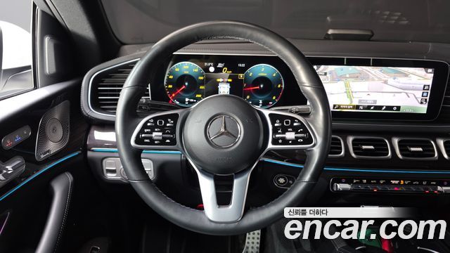 Mercedes-Benz GLE-Class 2022 — photo 20