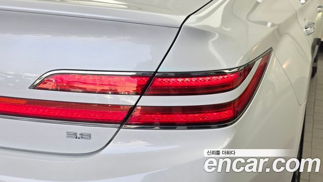 Genesis G90 2019 — photo 9