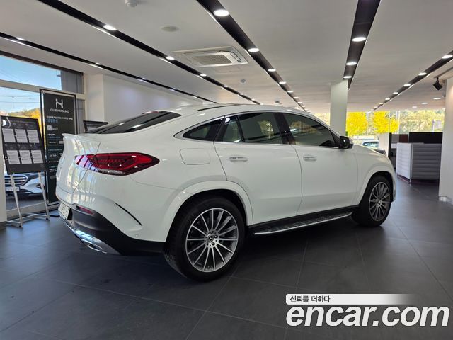 Mercedes-Benz GLE-Class 2023 — photo 2