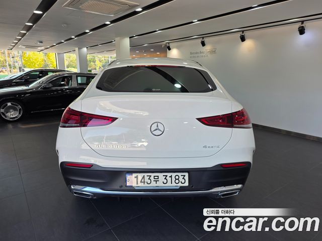 Mercedes-Benz GLE-Class 2023 — photo 4