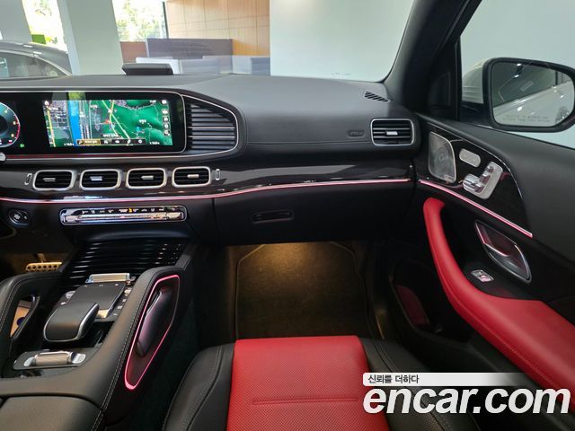 Mercedes-Benz GLE-Class 2023 — photo 12