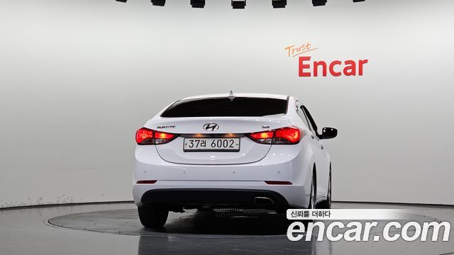 Hyundai AVANTE 2015 — photo 4