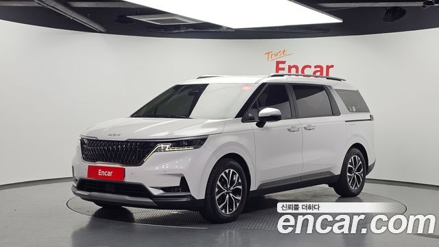 Kia Canival 2022 — photo 1