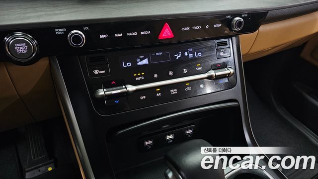 Kia Canival 2022 — photo 24