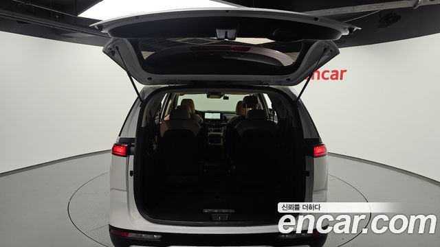 Kia Canival 2022 — photo 26