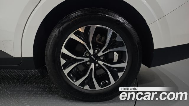Kia Canival 2022 — photo 7