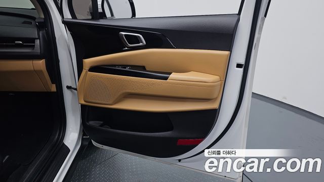 Kia Canival 2022 — photo 14
