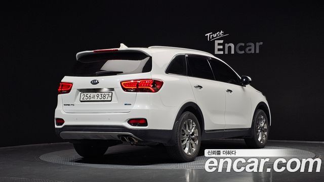 Kia Sorento 2019 — photo 2