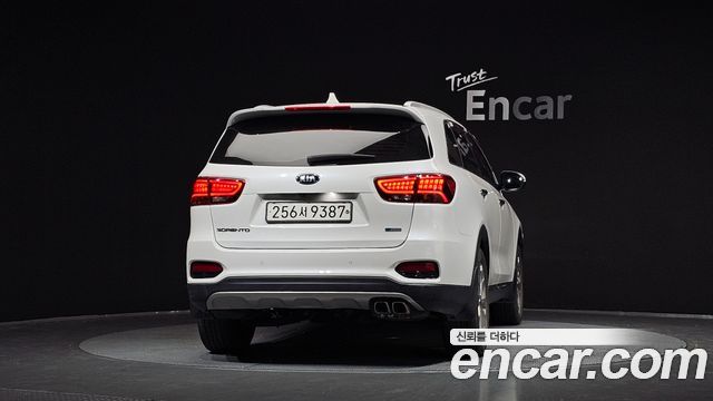Kia Sorento 2019 — photo 4