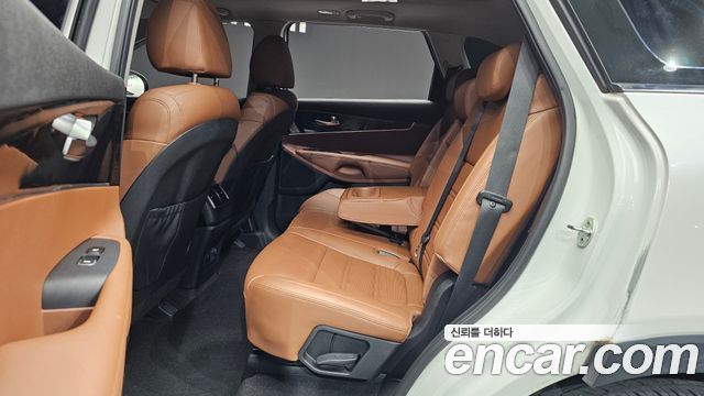Kia Sorento 2019 — photo 11