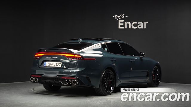 Kia Stinger 2023 — photo 2
