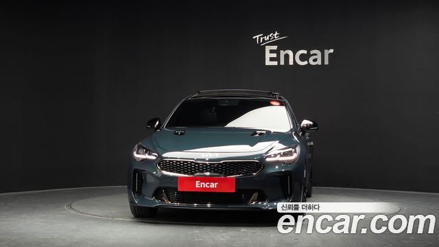 Kia Stinger 2023 — photo 3