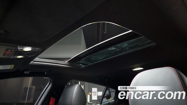Kia Stinger 2023 — photo 17