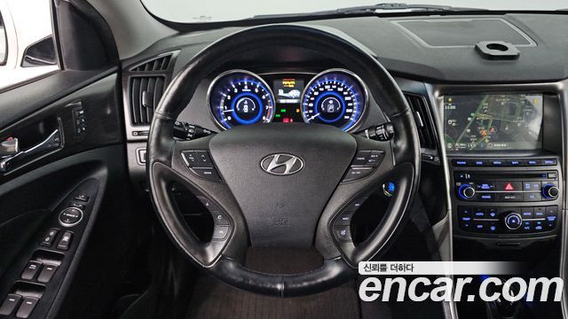 Hyundai Sonata 2014 — photo 19