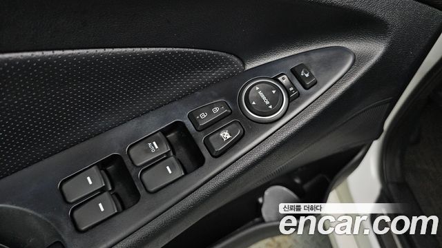 Hyundai Sonata 2014 — photo 22