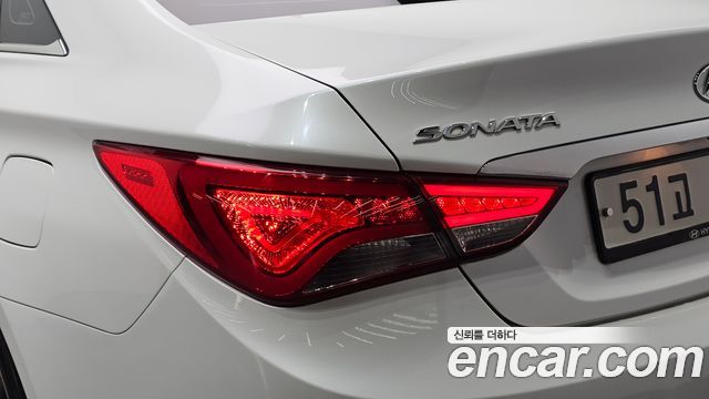 Hyundai Sonata 2014 — photo 9