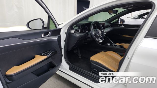 Kia K5 2021 — photo 10