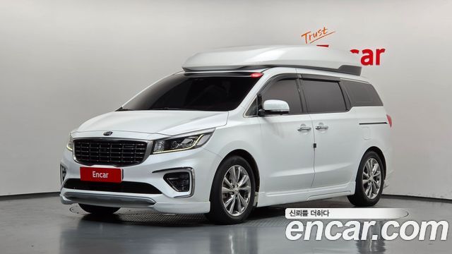 Kia Canival 2019 — photo 1