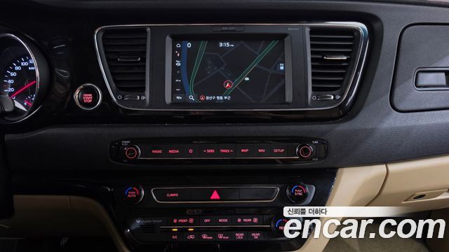 Kia Canival 2019 — photo 20