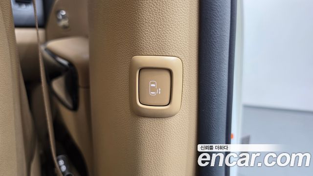 Kia Canival 2019 — photo 25