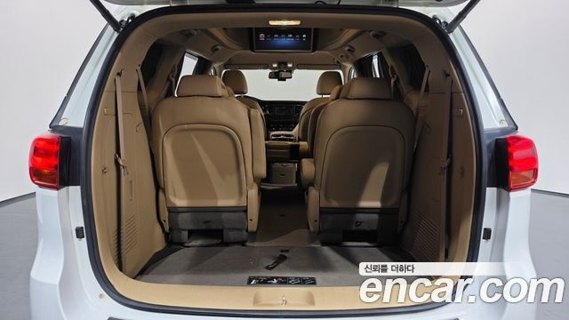 Kia Canival 2019 — photo 26
