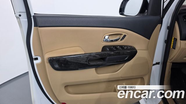 Kia Canival 2019 — photo 14