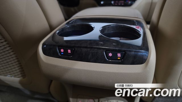Kia Canival 2019 — photo 31