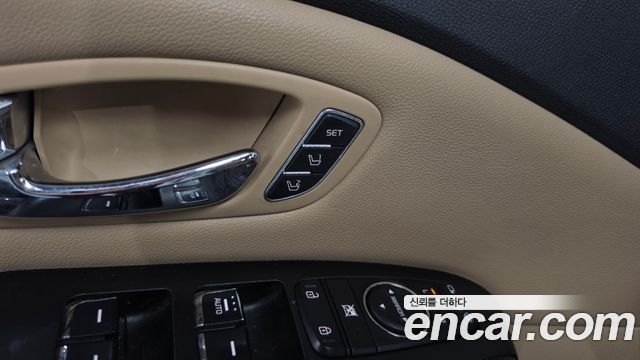 Kia Canival 2019 — photo 33
