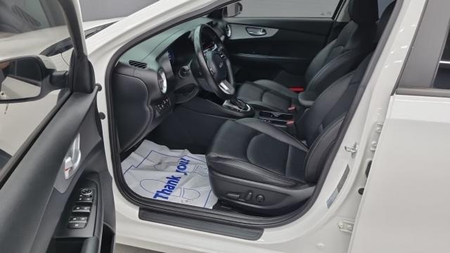 Kia K3 2022 — photo 10
