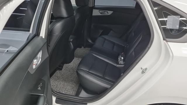 Kia K3 2022 — photo 11