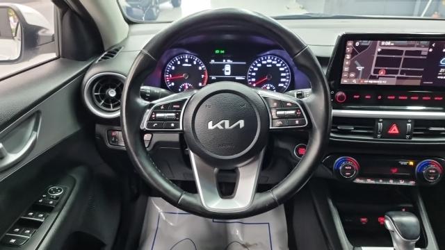 Kia K3 2022 — photo 12