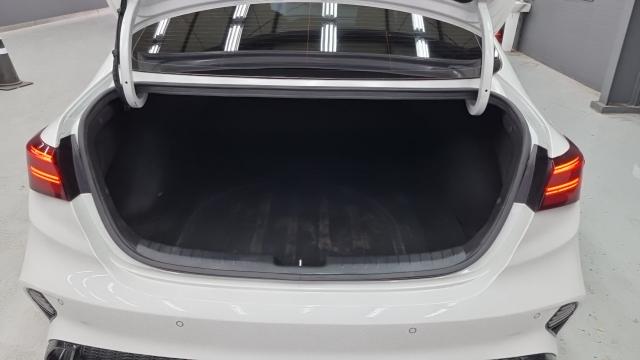 Kia K3 2022 — photo 16