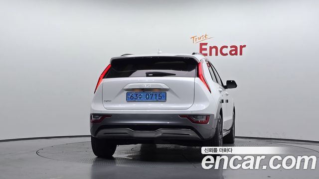 Kia Niro 2023 — photo 4