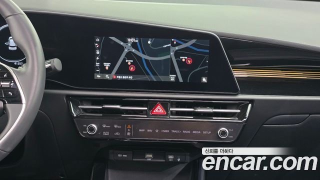 Kia Niro 2023 — photo 20