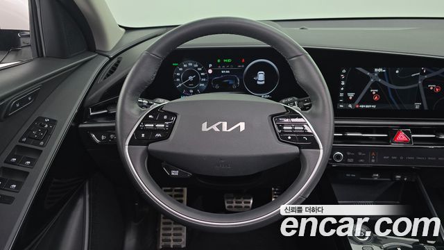 Kia Niro 2023 — photo 21