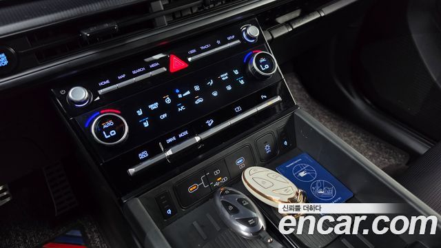 Hyundai Santafe 2025 — photo 23