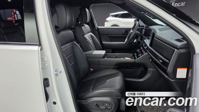 Hyundai Santafe 2025 — photo 16