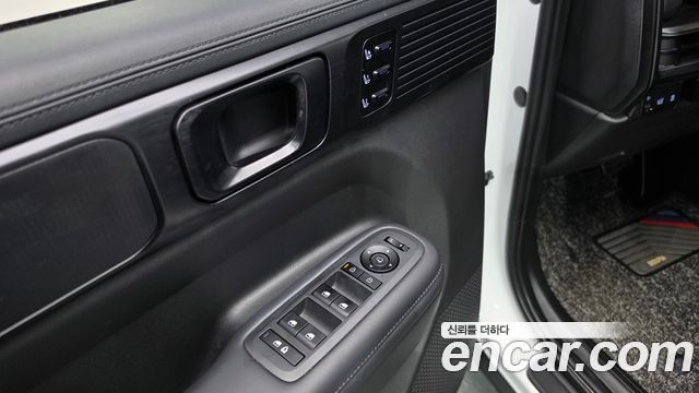 Hyundai Santafe 2025 — photo 28