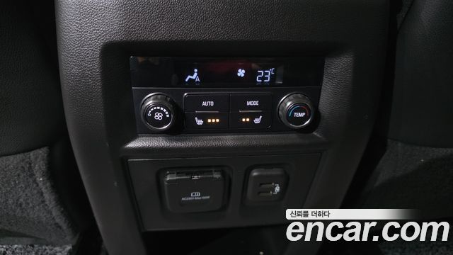 Chevrolet Korea Traverse 2021 — photo 23