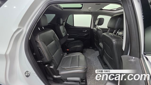Chevrolet Korea Traverse 2021 — photo 24