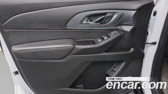 Chevrolet Korea Traverse 2021 — photo 14
